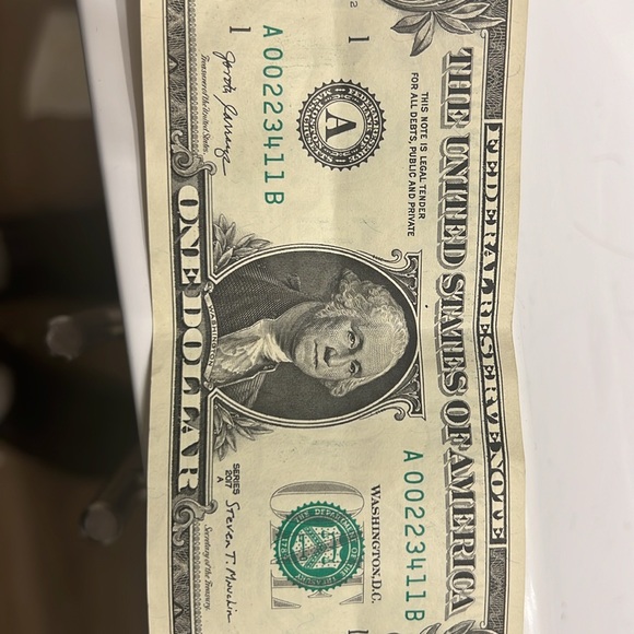 A one dollar bill, 2017 series a, fancy serial number with errors - Picture 2 of 3
